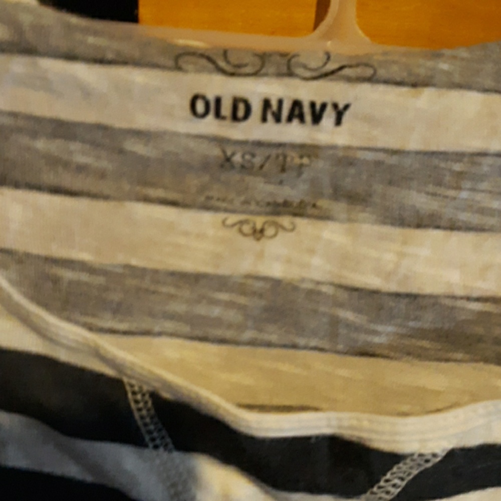 Long sleeve old navy shirt
